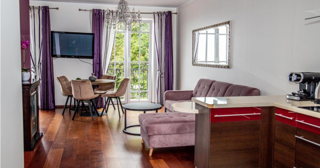 Zachod Slonca Apartments Мєлно Екстер'єр фото